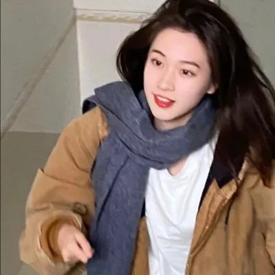两个独立包装的女人